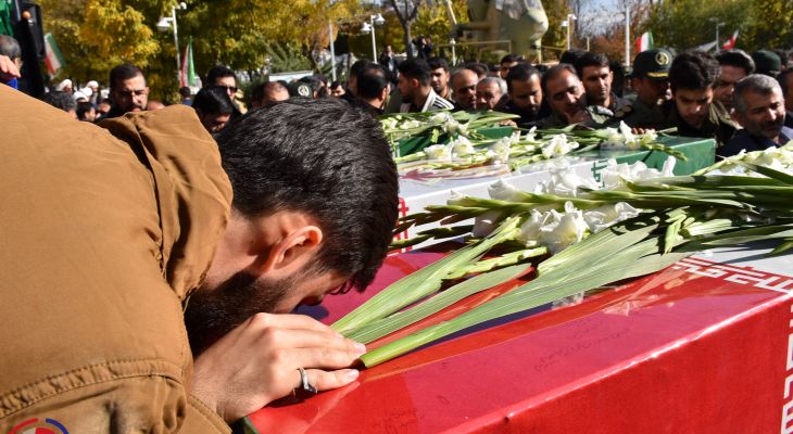 سنندج در آغوش شهدای گمنام