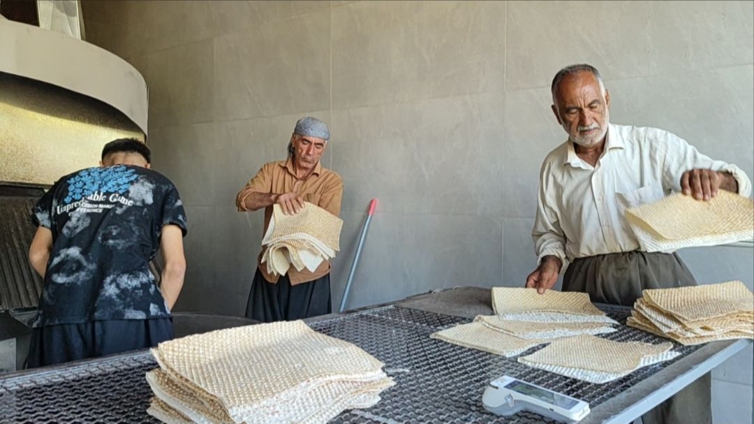 دستهای همدلی برای حمایت از کسبوکارهای آسیبدیده مریوان