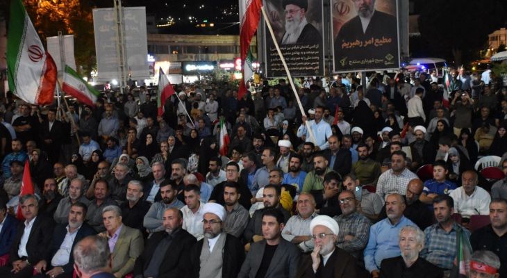 سنندج در سوگ خاکسپاری قائد شهید امّت